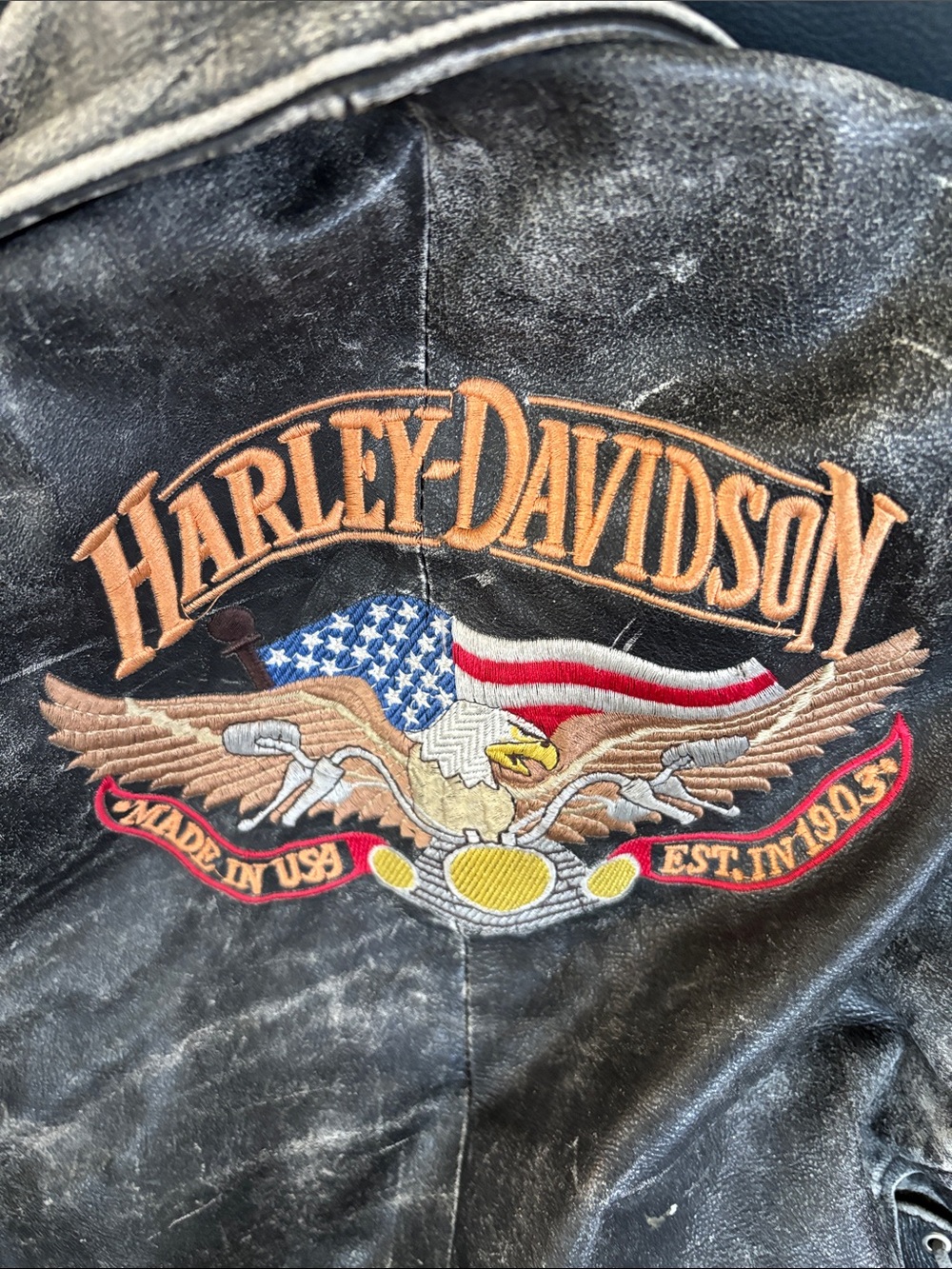 Harley-Davidson Black Leather Biker Jacket with Belt and Epaulets - Picture 3 of 7